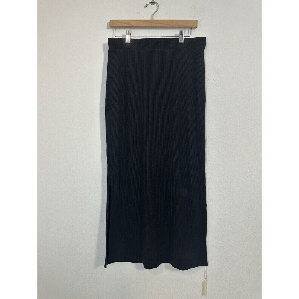 OGL  Ribbed Skirt Size L Pull On Side Slits Black